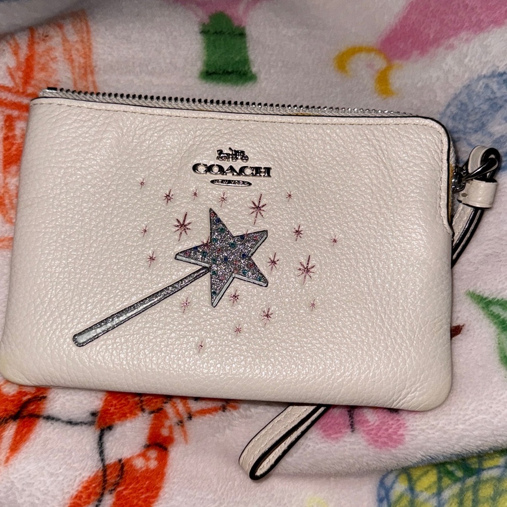 Limited Edition Wizard of Oz Coach White Wallet with Wand and Star Design